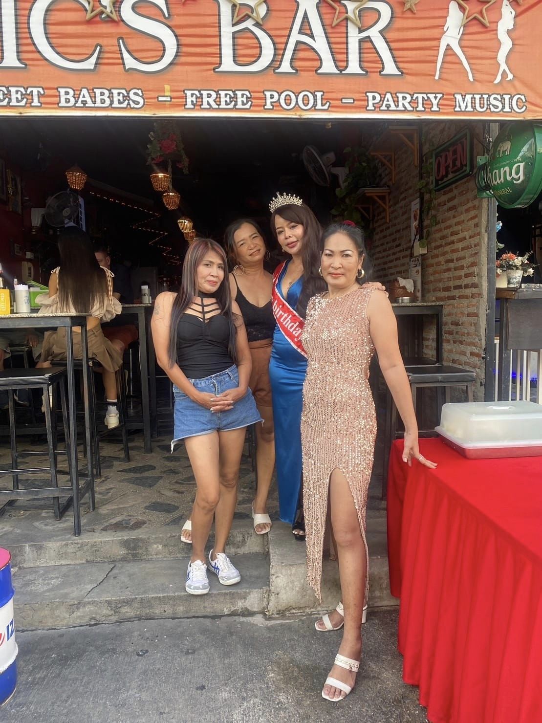 Eric's Bar