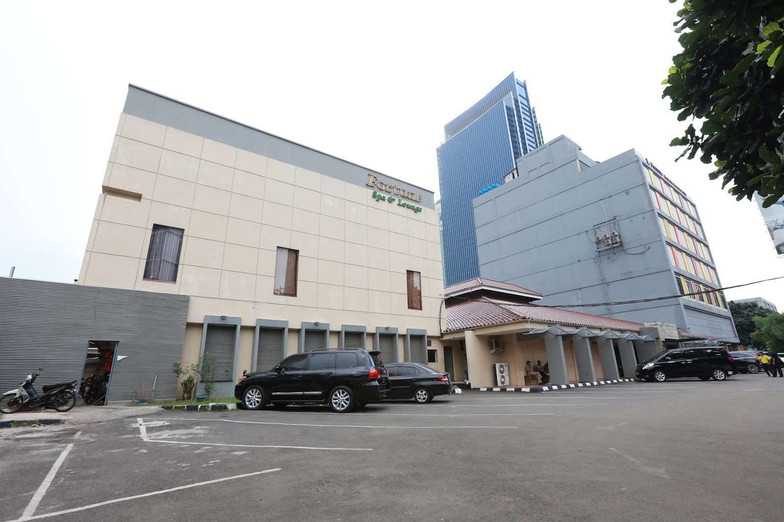 Fortune Spa, Karoke & Lounge